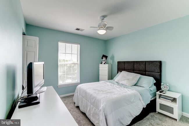 Building Photo - 10106 Sir Reynard Ln Rental