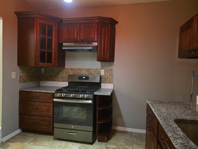 Photo - 349 Lyons Ave