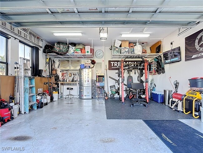 Photo - 5023 Salerno St