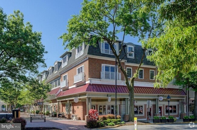 Building Photo - 30 Kings Ct Unit 301 Rental