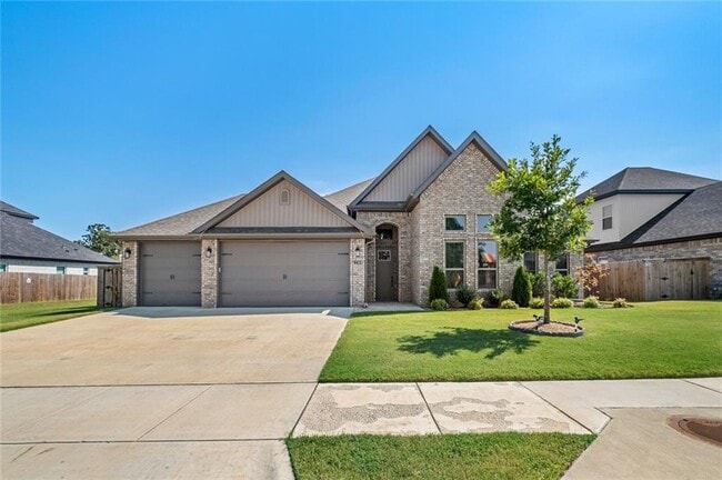 Photo - 230 Bequette Ln