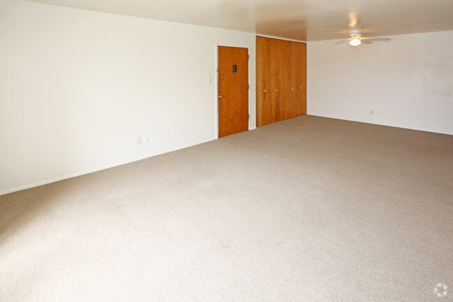 2BR,1BA