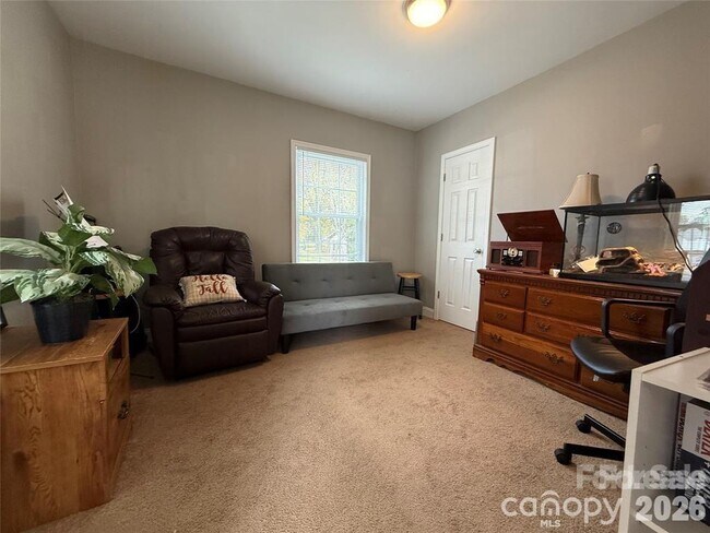 Photo - 301 S Mountain St