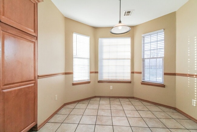 Photo - 4009 Notting Hill Dr