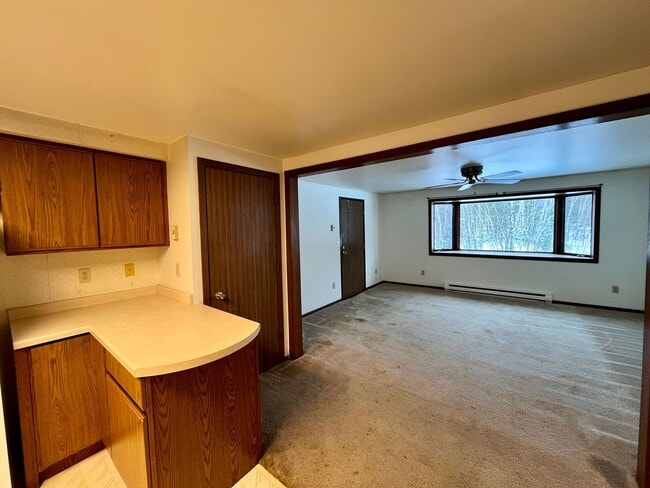 Photo - 180 W Hl Rd Unit #2