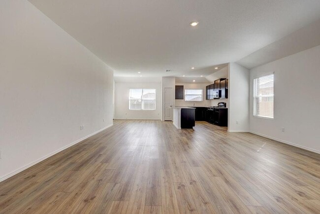 Photo - 618 Waterway Ave