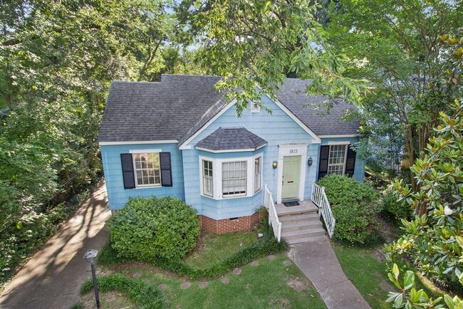Building Photo - 1815 Linden Pl Unit B