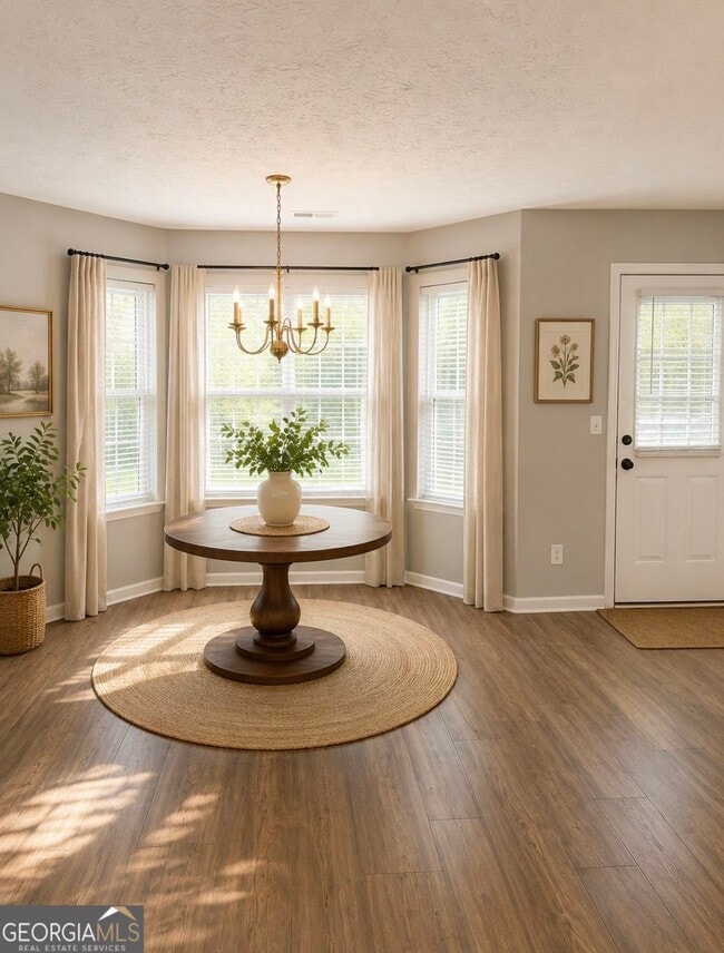 Photo - 2279 Strathmoor Manor Dr