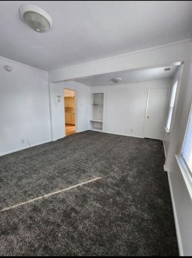 518 E Main Ave Unit Upper Floor