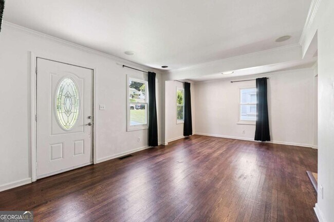 Photo - 1720 Cecile Ave SE