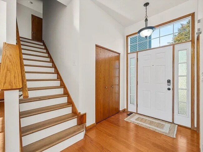 Building Photo - 2152 Brayton Pl