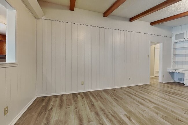 Photo - 7108 Ellis Rd