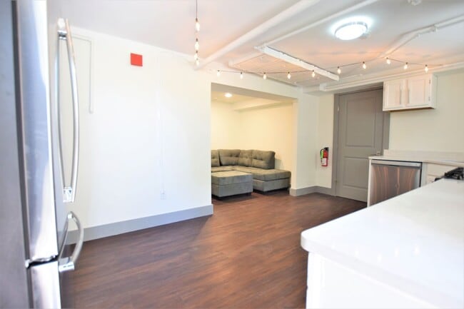 Photo - 306 Bryant Ave Unit Apt 1