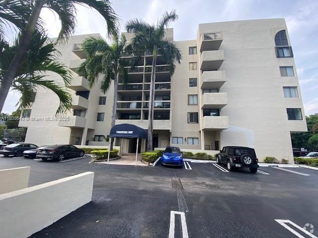 Building Photo - 2715 Tigertail Ave Unit 507 Rental