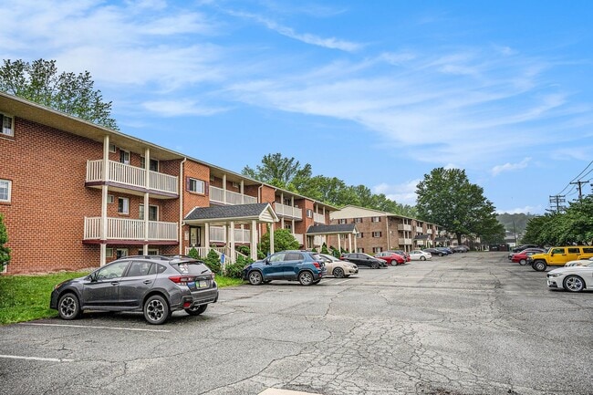 Photo - Almont Terrace Unit Almont Terrace - 2 Bedroom