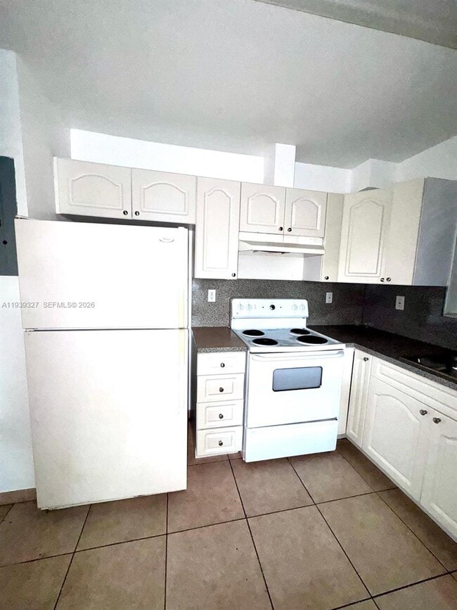 Photo - 14140 NE 2nd Ct Unit 2