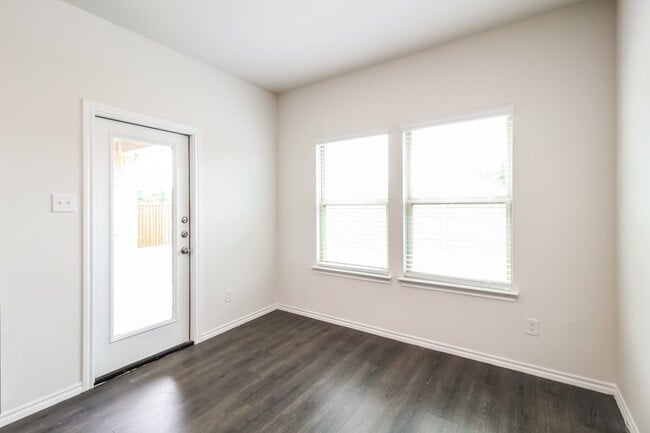 Building Photo - 3124 Glazner Dr