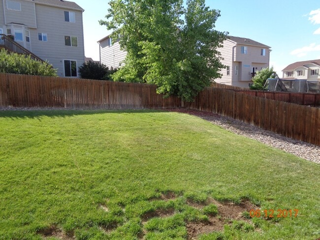 Building Photo - Super location close to shopping, schools,... Rental
