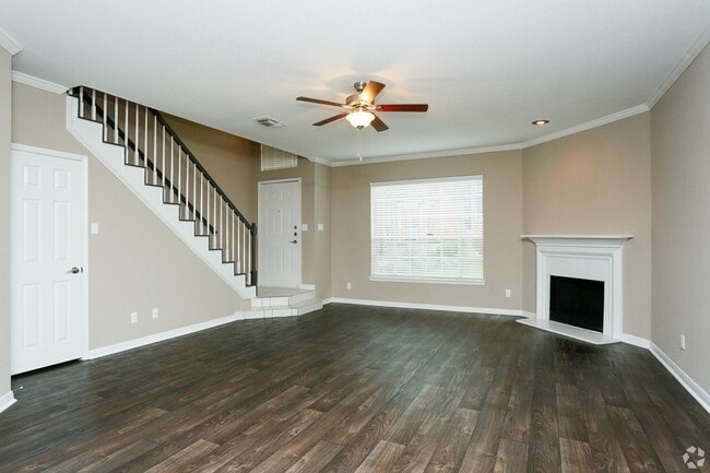 Photo - 2700 Holly Hall St