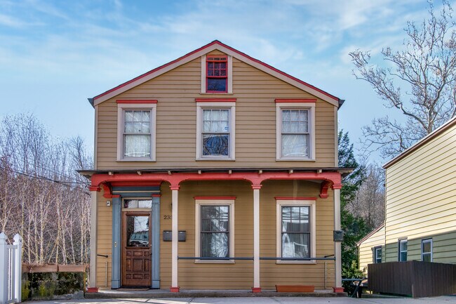 Photo - 235 Piermont Ave