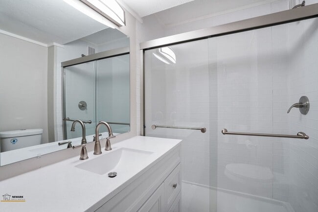 Photo - Spacious 3 Bed, 2 Bath in Newark - Move-In Ready