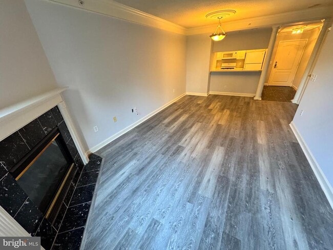 Building Photo - 901 N Monroe St Unit 313 Rental