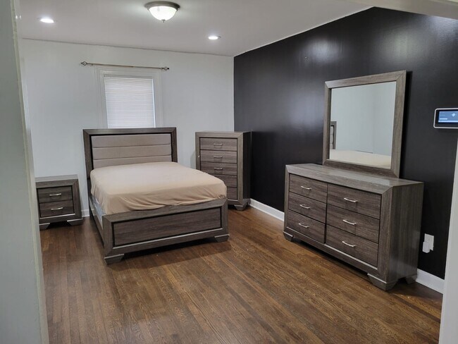 Photo - 276 Seaview Ave