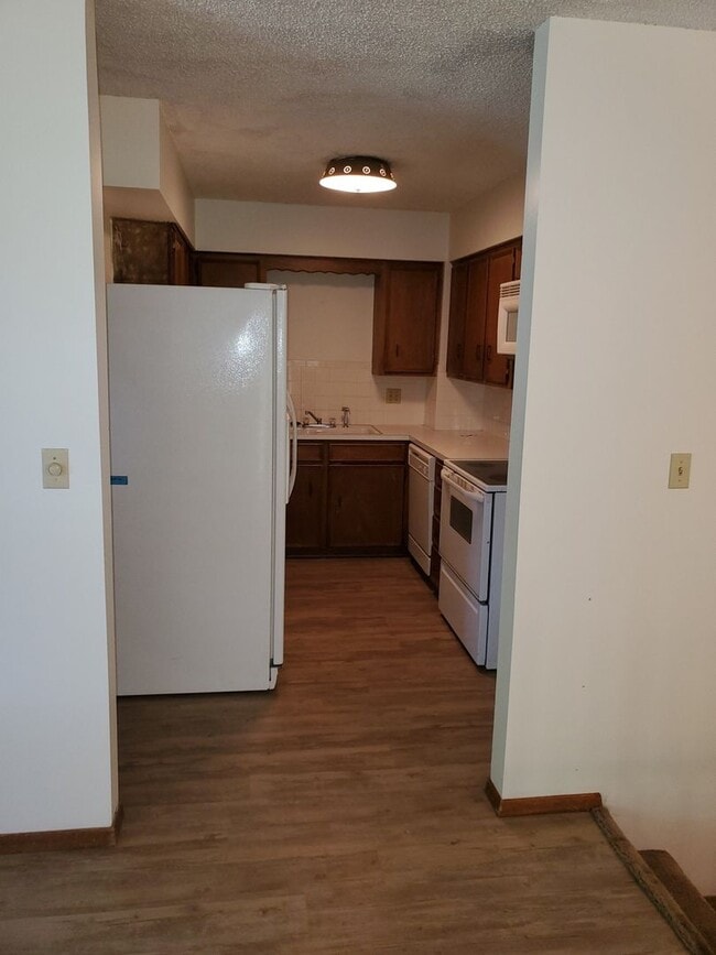 Photo - 1230 N Edwards Unit 1230 N Edwards