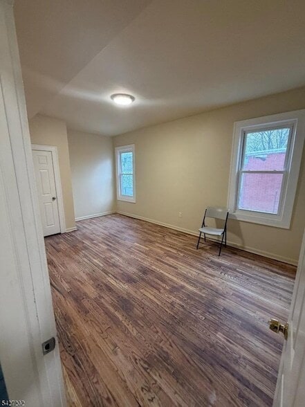 Photo - 151-151 Scheerer Ave Unidad 2