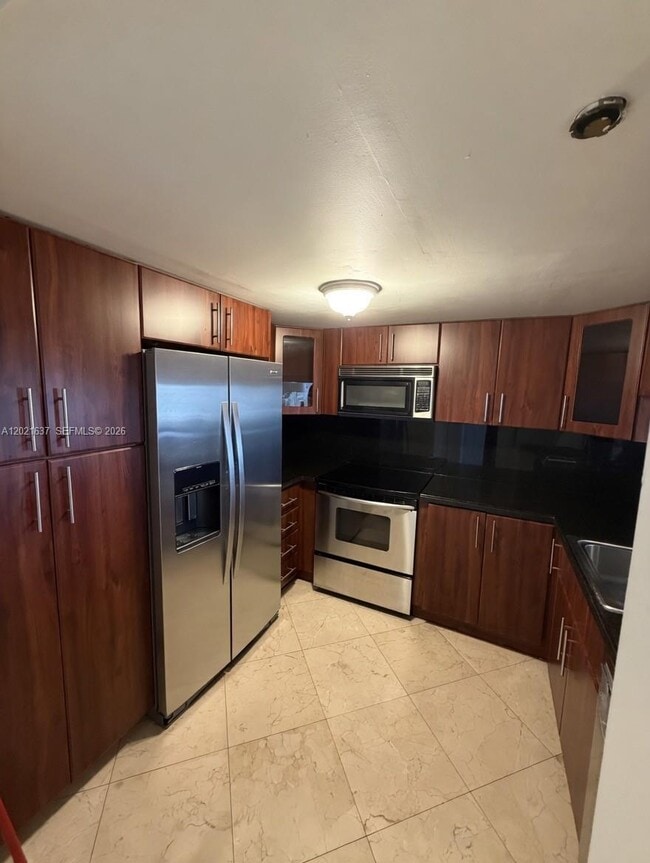 Photo - 555 NE 15th St Unit 16K