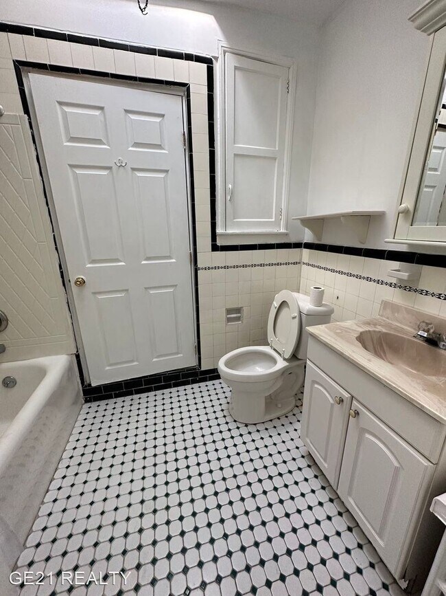 2 br, 1.5 bath House 4237 Cottman Ave Rental House Rental in