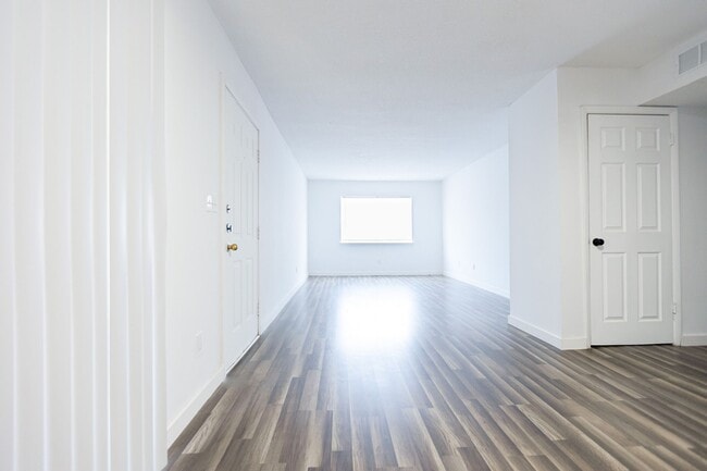 Photo - Adar at Golden Gate