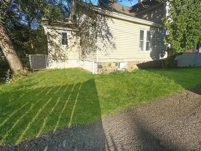 368 Garfield Ave