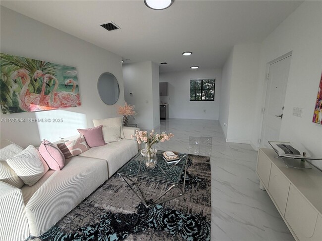 Photo - 2306 E 4th Ave Unit 103