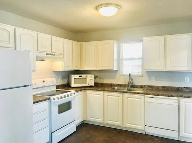 Photo - 106 Chesterfield Ct Unit 106