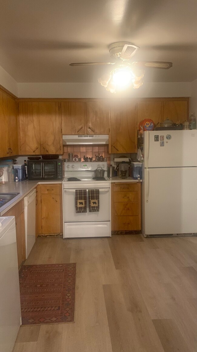 Photo - 209 W 5th St Unit 209
