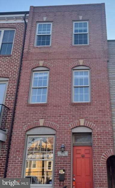 Photo - 924 S Robinson St