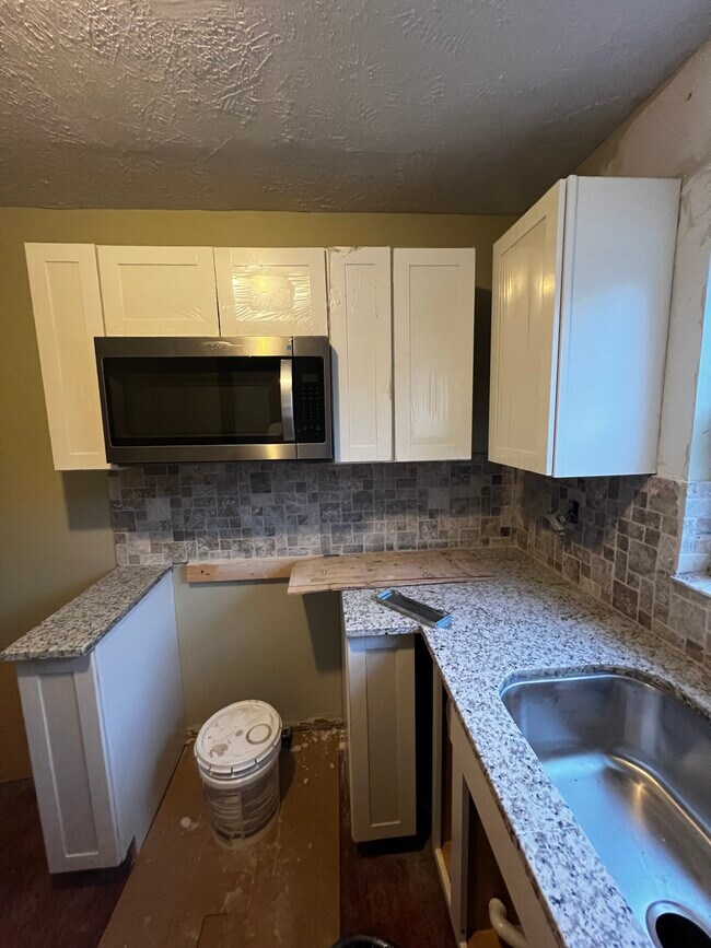 Photo - 300 E 17th Ave