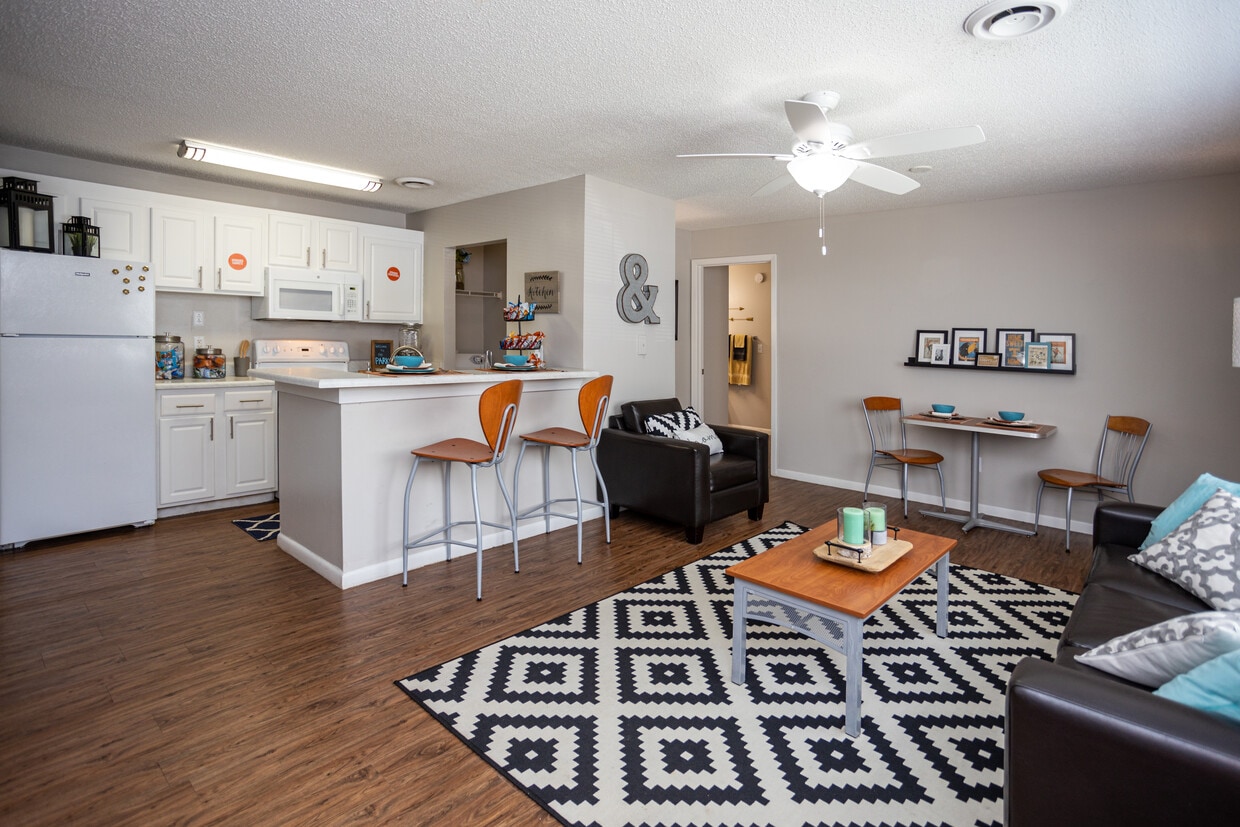 Photo - University Park Apartments