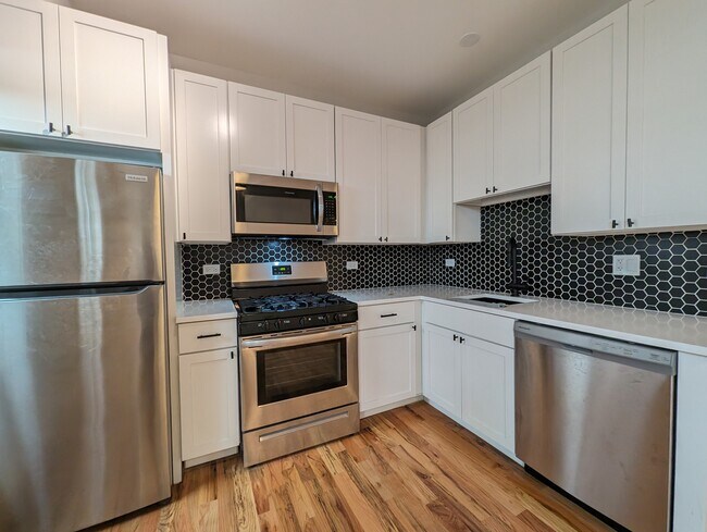 Photo - 648 W Wrightwood Ave Unidad 203