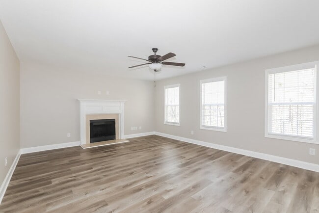 Photo - 1757 Maxey Ln