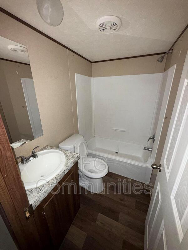 Photo - 3160 Dunn St