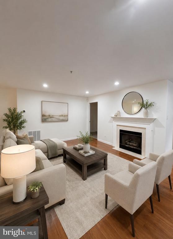 Photo - 111 Timberbrook Ln Unit 104