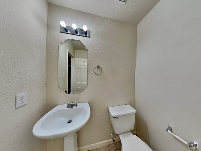 Building Photo - 11319 Flying Geese Ln Rental