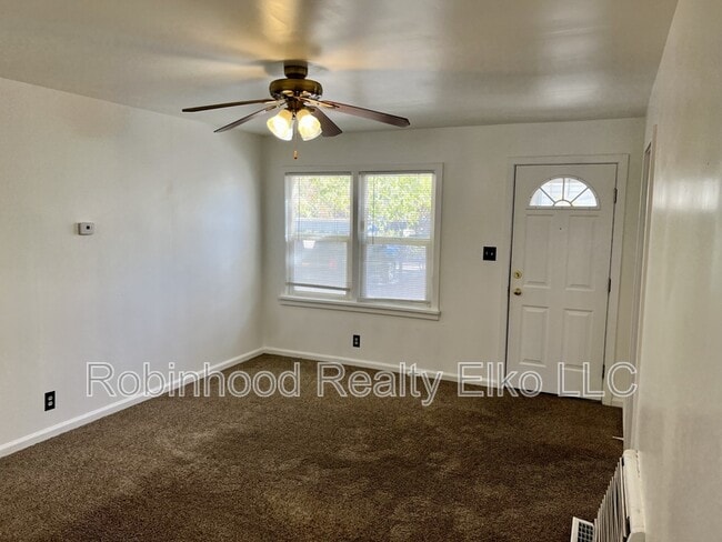 Photo - 140 1/2 West Court Street