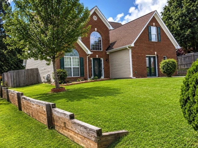 Building Photo - 1427 Amaryllis Way