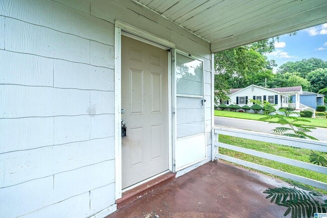 Photo - 1272 Meadow Ln