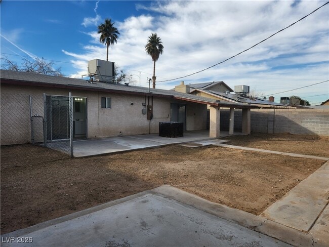 Photo - 609 Carpenter Dr