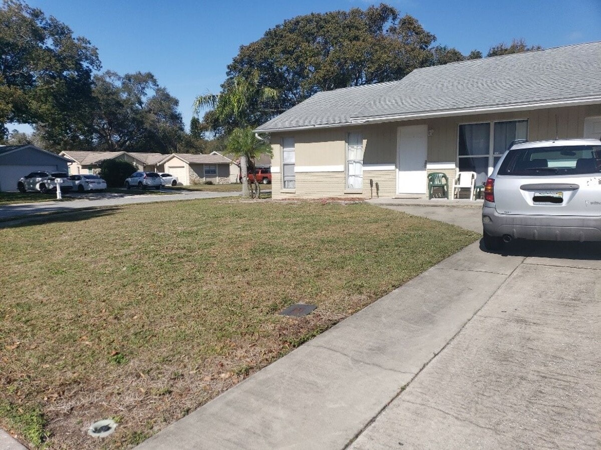 Beautiful home with fenced in backyard! - Beautiful home with fenced in backyard!