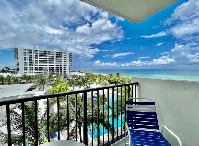 Photo - 9273 Collins Ave Condominio Unidad 507